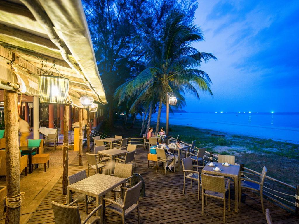 Hotel Baan Chumphon Pathio Exterior foto